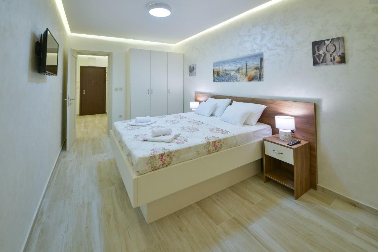 Brand New Apartments Sveti Stefan Eksteriør bilde