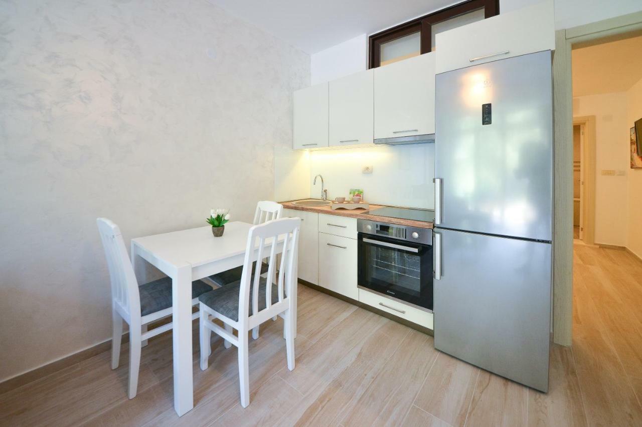 Brand New Apartments Sveti Stefan Eksteriør bilde