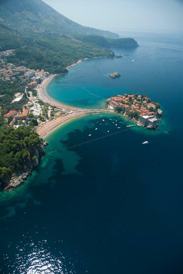 Brand New Apartments Sveti Stefan Eksteriør bilde